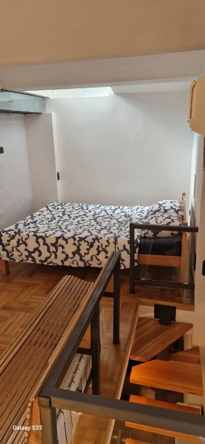 Micro Appartement Belgrado Buitenkant foto